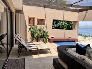  Vacation Hub International | The Windsor- Hartbeespoort Dam Room