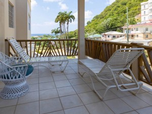  Vacation Hub International | Wave Crest Suites Room