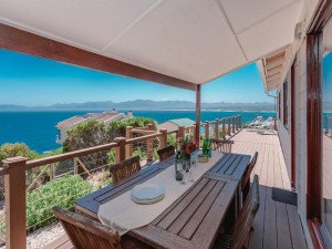  Vacation Hub International | Guppy Huys Room