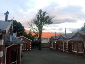  Vacation Hub International | Tom's Place Guest House Room