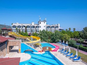  Vacation Hub International | Armas Labada Room