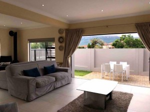  Vacation Hub International | Bella Casa Villa Room