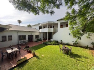  Vacation Hub International | Park Gables Loftus Room