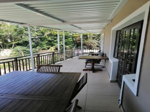  Vacation Hub International | African Oyster Room