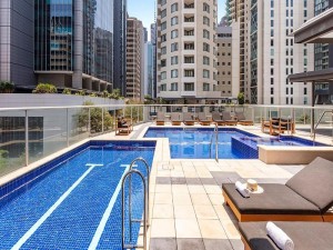  Vacation Hub International | Oaks Brisbane Festival Suites Room