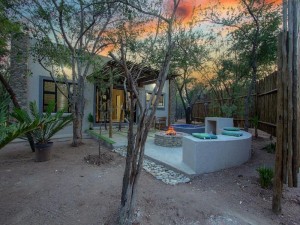  Vacation Hub International | EDJAMI Guest House Room