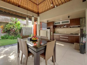  Vacation Hub International | Villa Jerami Room