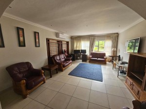  Vacation Hub International | Ridge Guest House Room
