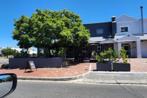  Vacation Hub International | Ebenezer Room