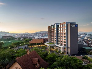  Vacation Hub International | Radisson Blu Hotel Antananarivo Waterfront Room