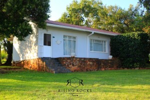  Vacation Hub International | Relaxing Mountain FarmStay Room