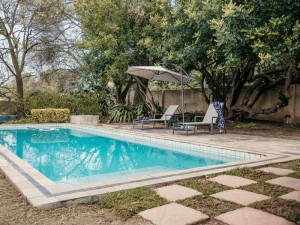  Vacation Hub International | Schoemansrus Guest House Room
