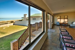  Vacation Hub International | Oppi Stuppi Langebaan Room