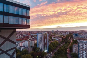  Vacation Hub International | Riu Plaza Berlin Room