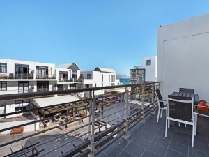  Vacation Hub International | 245 Eden on the Bay Room