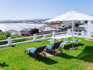  Vacation Hub International | 16 Mile View Room