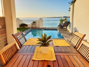  Vacation Hub International | Gordons Bay Stay- Westbank Room