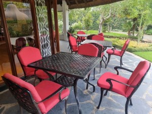  Vacation Hub International | Cherry Tree Cottage Room