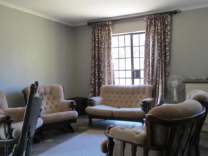  Vacation Hub International | Hekpoort Rorymi Guest farm Room