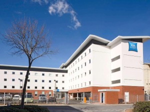  Vacation Hub International | ibis budget Cardiff Centre Room