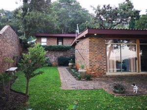  Vacation Hub International | Mia Hills guest house Room