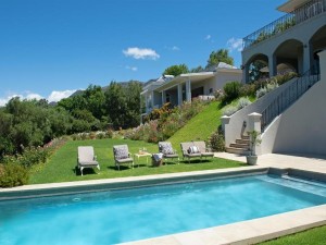  Vacation Hub International | Le Vine Constantia Room