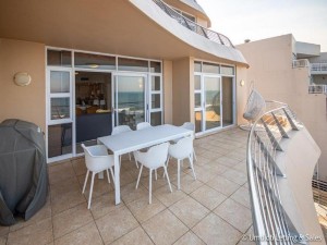  Vacation Hub International | 2A Sugar Beach with inverter Room