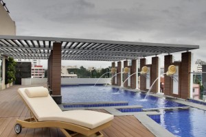  Vacation Hub International | Radisson Bengaluru City Center Room