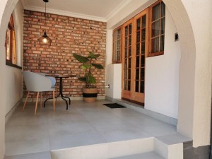  Vacation Hub International | Guest Suites on Connor Room