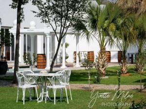  Vacation Hub International | Fountain Villa Room