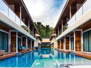  Vacation Hub International | AKIRA Lipe Resort Room
