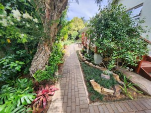  Vacation Hub International | The Yellow Door Guesthouse Room