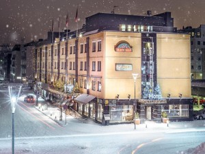  Vacation Hub International | Arctic City Hotel Room