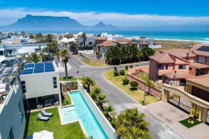  Vacation Hub International | da Heim Guest House Room
