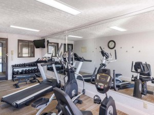  Vacation Hub International | Best Western Campbellsville Inn Room