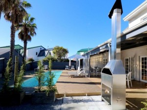  Vacation Hub International | THE PLACE Muizenberg Room