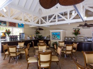  Vacation Hub International | Comfort Suites Paradise Island Room