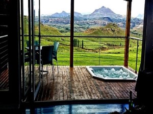  Vacation Hub International | Omega Luxury Mountain Retreat Clarens Room