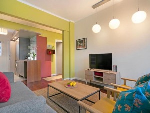  Vacation Hub International | Chic 2BR Apartment in Sea Point Room