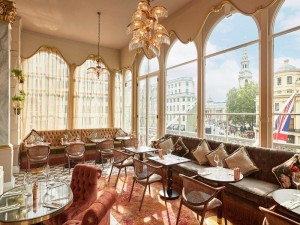  Vacation Hub International | The Clermont London, Charing Cross Room