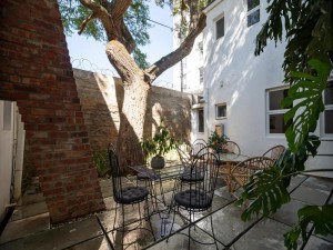  Vacation Hub International | Roeland Terrace Hidden Gem Room