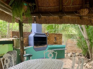  Vacation Hub International | The Little Hideaway Room