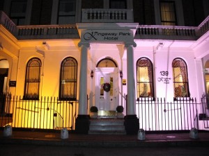  Vacation Hub International | KingswayPark Hotel at Park Avenue Room